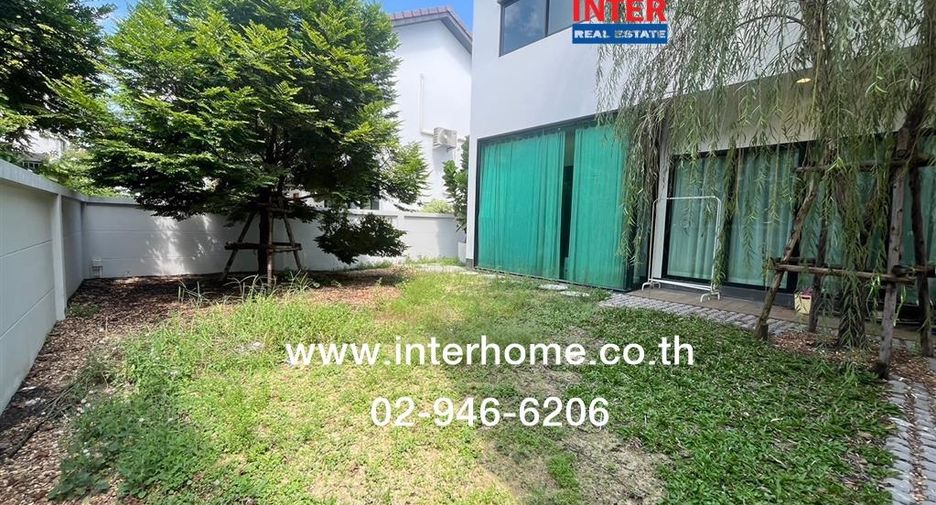 For sale 3 bedrooms house in Khlong Sam Wa, Bangkok