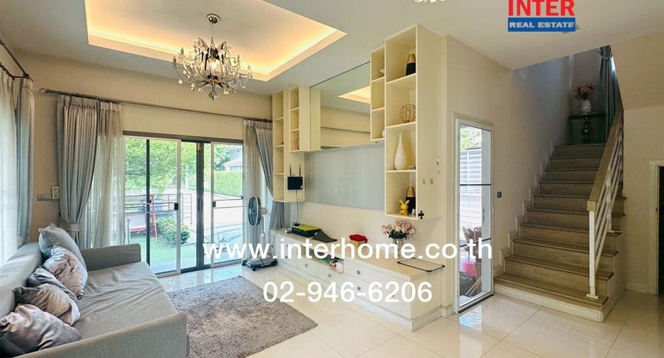 For sale 4 bedrooms house in Lat Krabang, Bangkok