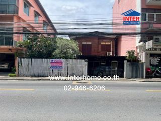 For sale 3 bedrooms house in Phaya Thai, Bangkok