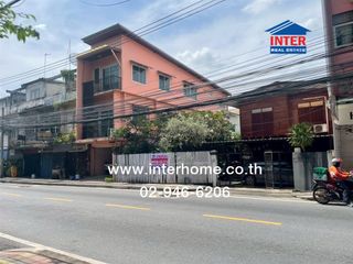 For sale 3 bedrooms house in Phaya Thai, Bangkok
