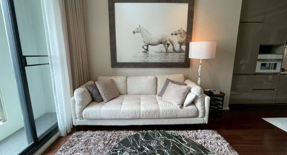 For rent 2 bedrooms condo in Khlong Toei, Bangkok