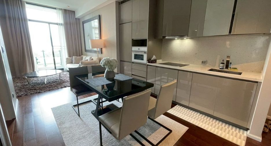 For rent 2 bedrooms condo in Khlong Toei, Bangkok