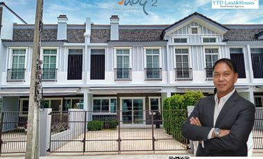 For rent 3 bedrooms townhouse in Prawet, Bangkok