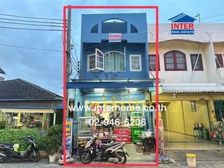 For sale 2 bedrooms retail Space in Mueang Samut Prakan, Samut Prakan