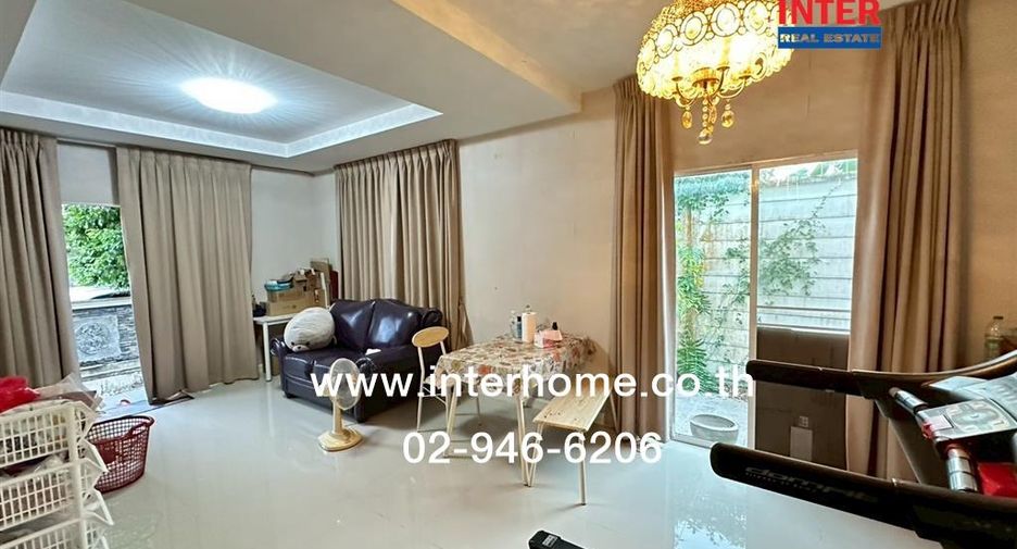For sale 3 bedrooms house in Mueang Nonthaburi, Nonthaburi