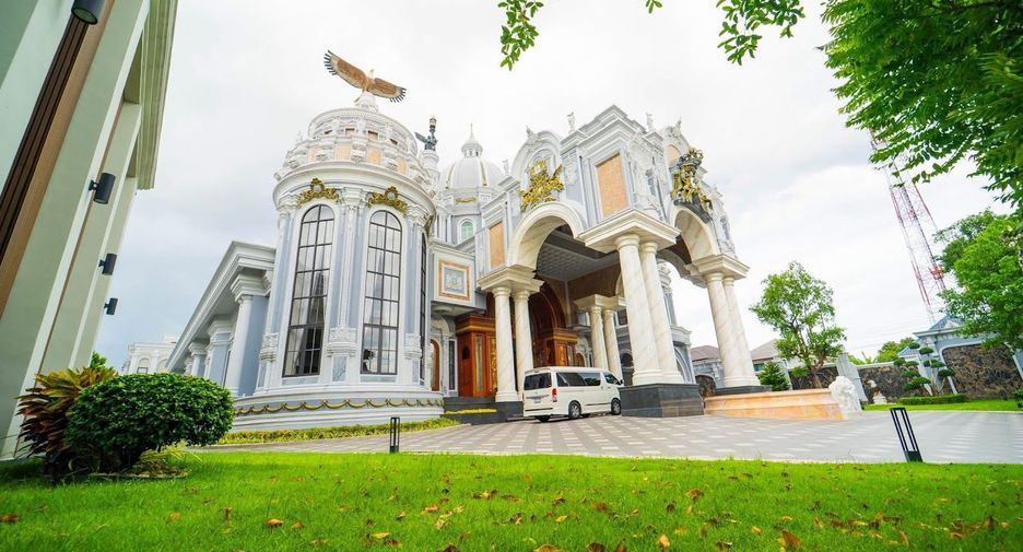 Haus zum Kauf mit 9 Zimmer in Thawi Watthana, Bangkok