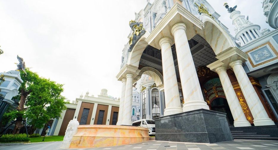 Haus zum Kauf mit 9 Zimmer in Thawi Watthana, Bangkok