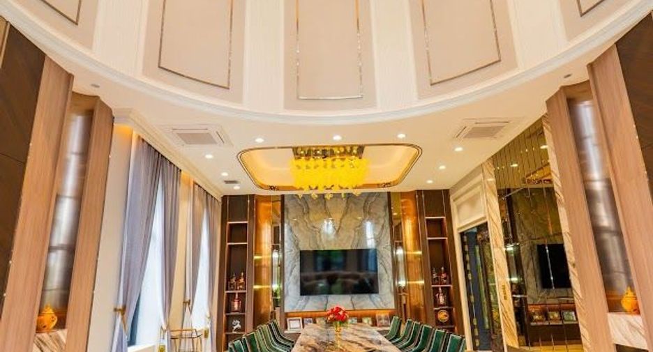 Haus zum Kauf mit 9 Zimmer in Thawi Watthana, Bangkok