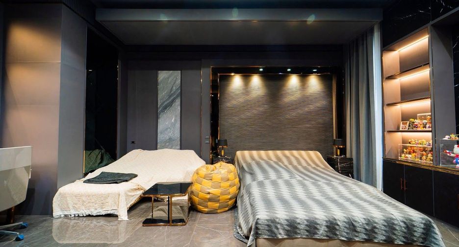 Haus zum Kauf mit 9 Zimmer in Thawi Watthana, Bangkok