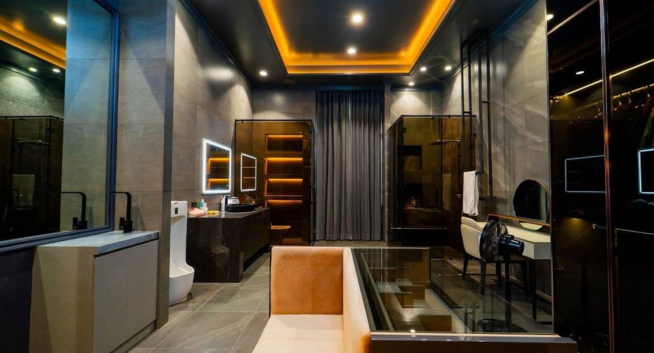 Haus zum Kauf mit 9 Zimmer in Thawi Watthana, Bangkok