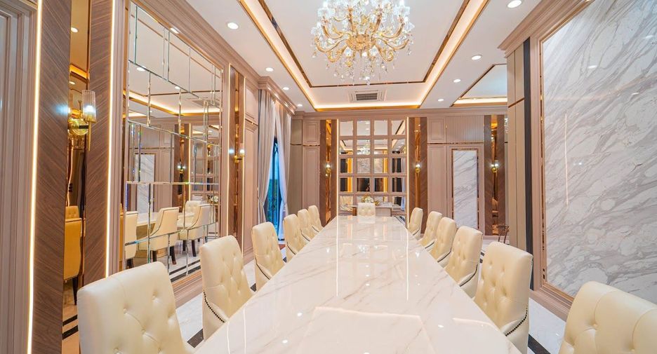 Haus zum Kauf mit 9 Zimmer in Thawi Watthana, Bangkok