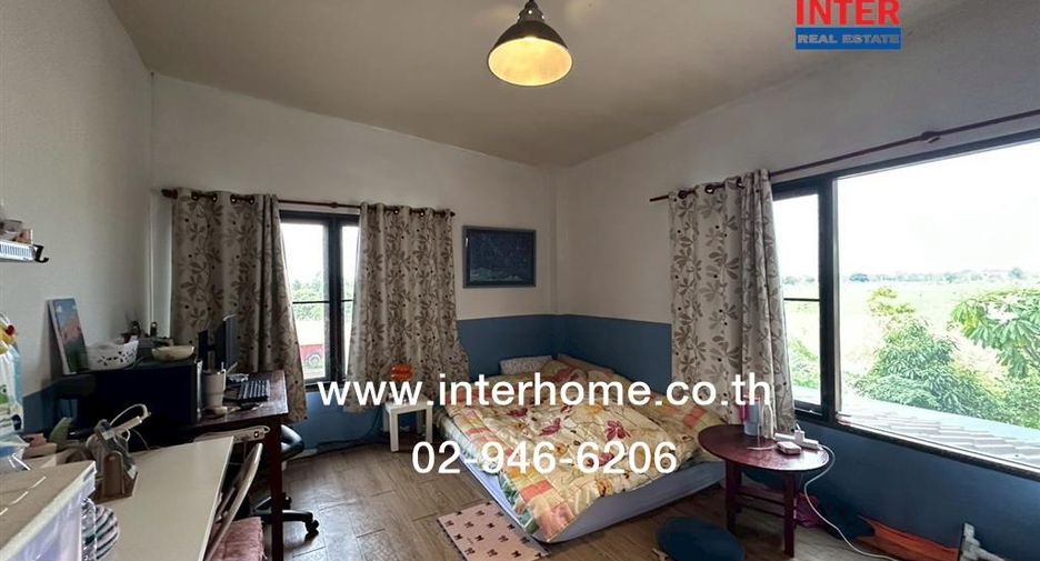 Haus zum Kauf mit 3 Zimmer in Sam Khok, Pathum Thani