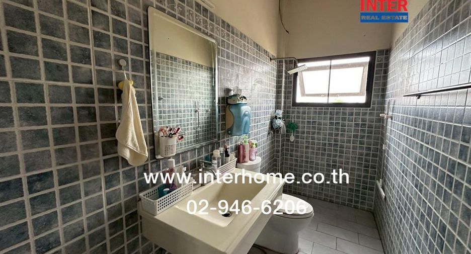 Haus zum Kauf mit 3 Zimmer in Sam Khok, Pathum Thani