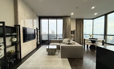 For rent 3 bedrooms condo in Khlong Toei, Bangkok