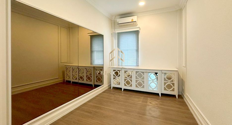 For rent and for sale 4 bedrooms house in Bang Phli, Samut Prakan