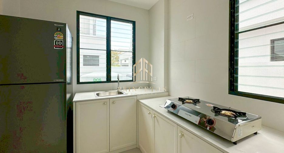 For rent and for sale 4 bedrooms house in Bang Phli, Samut Prakan