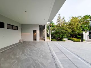 Casa en venta de 4 habitaciones en Bang Phli, Samut Prakan
