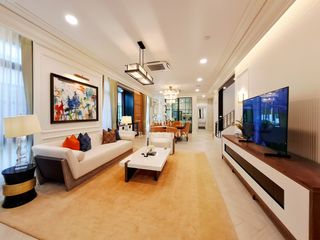 Casa en venta de 5 habitaciones en Bang Phli, Samut Prakan
