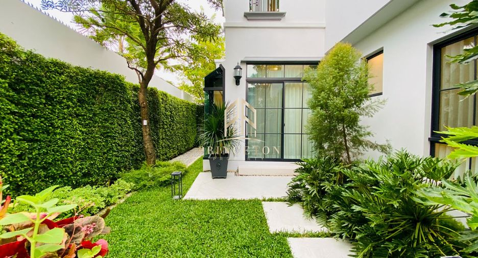 For sale 5 bedrooms house in Bang Phli, Samut Prakan