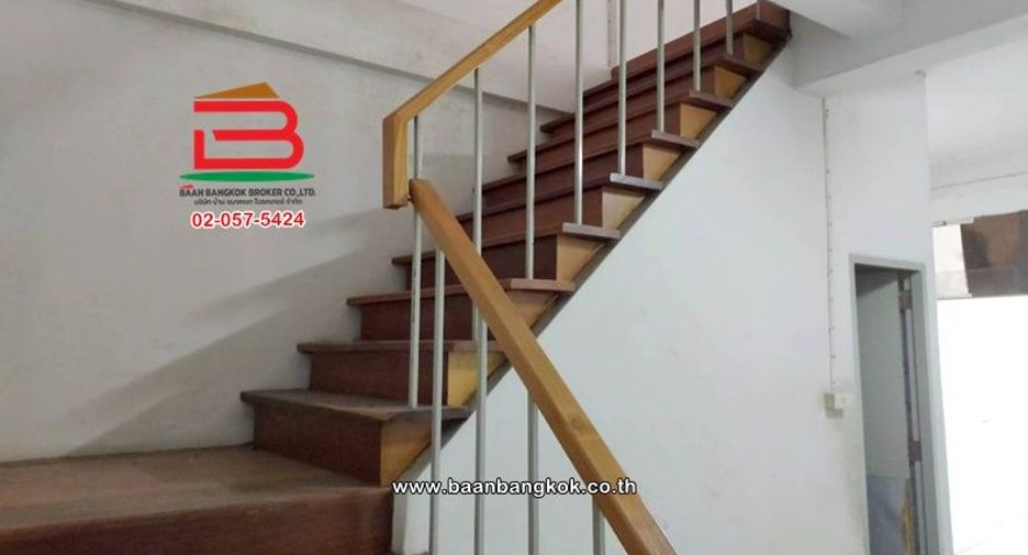 For sale 4 bedrooms retail Space in Ratchathewi, Bangkok