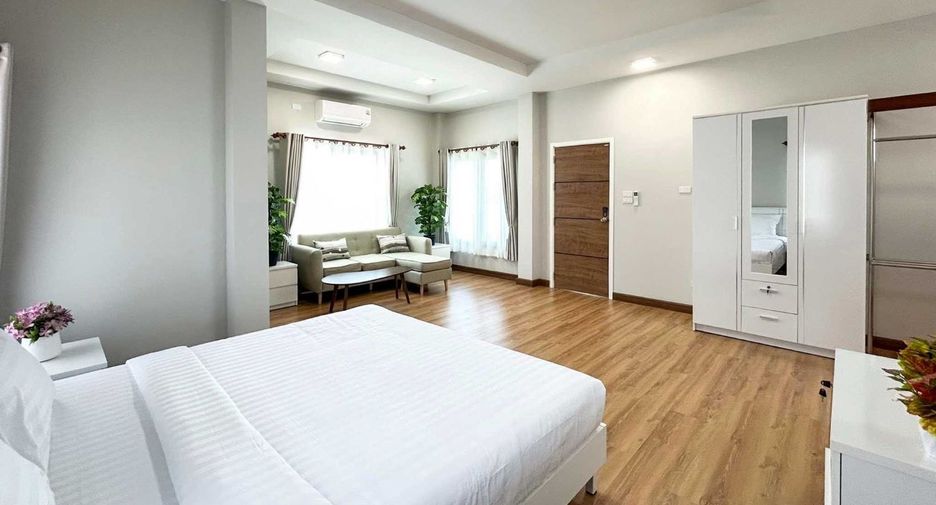 For rent 3 bedrooms house in San Kamphaeng, Chiang Mai