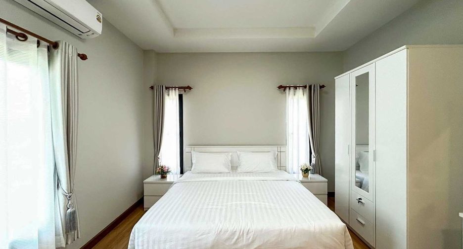 For rent 3 bedrooms house in San Kamphaeng, Chiang Mai