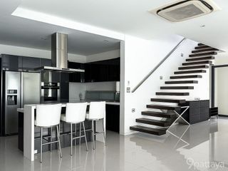Haus zur Miete mit 5 Zimmer in Bang Lamung, Chonburi