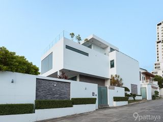 Haus zur Miete mit 5 Zimmer in Bang Lamung, Chonburi