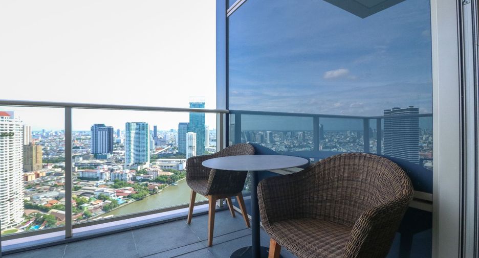 For rent 3 bedrooms condo in Bang Kho Laem, Bangkok
