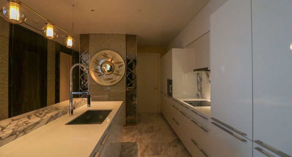 For rent 3 bedrooms condo in Bang Kho Laem, Bangkok