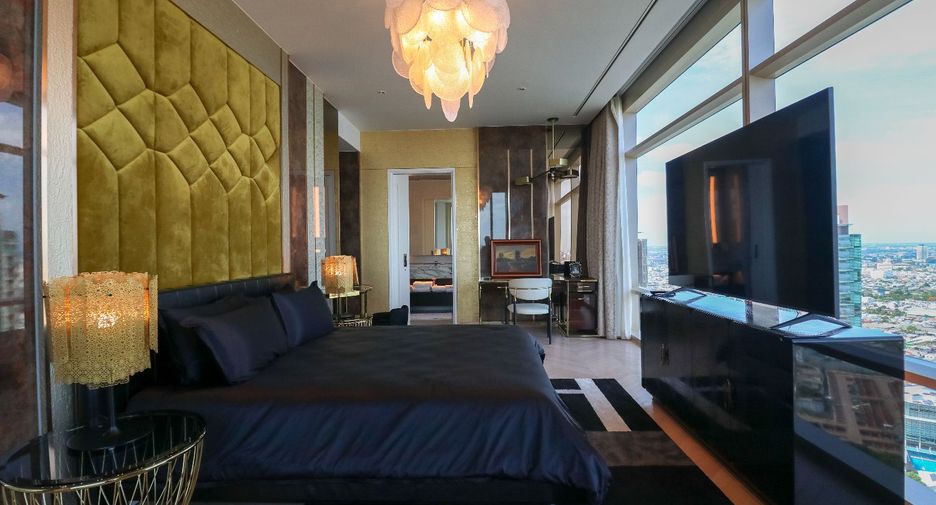 For rent 3 bedrooms condo in Bang Kho Laem, Bangkok