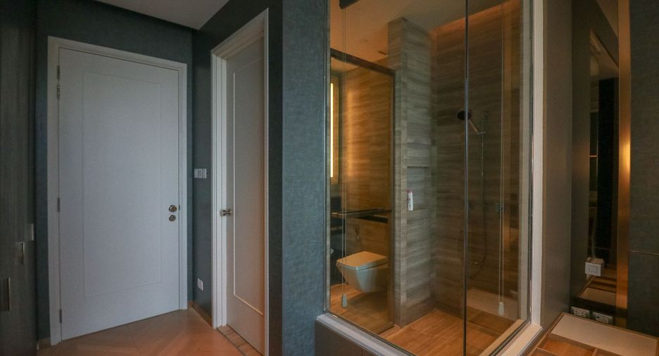 For rent 3 bedrooms condo in Bang Kho Laem, Bangkok