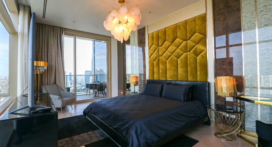 For rent 3 bedrooms condo in Bang Kho Laem, Bangkok