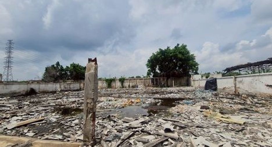 Almacén en venta en Krathum Baen, Samut Sakhon