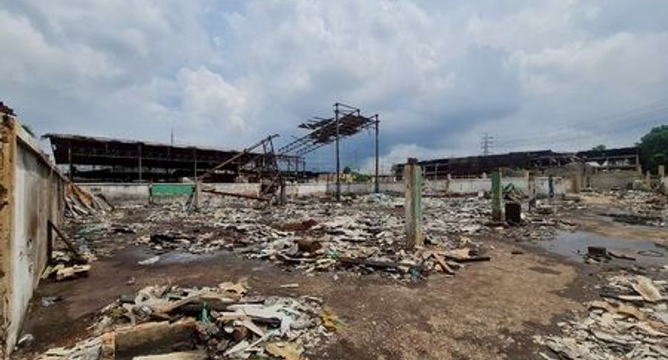 Almacén en venta en Krathum Baen, Samut Sakhon