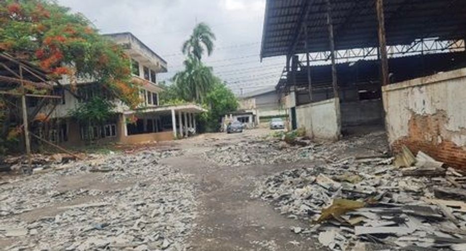Almacén en venta en Krathum Baen, Samut Sakhon