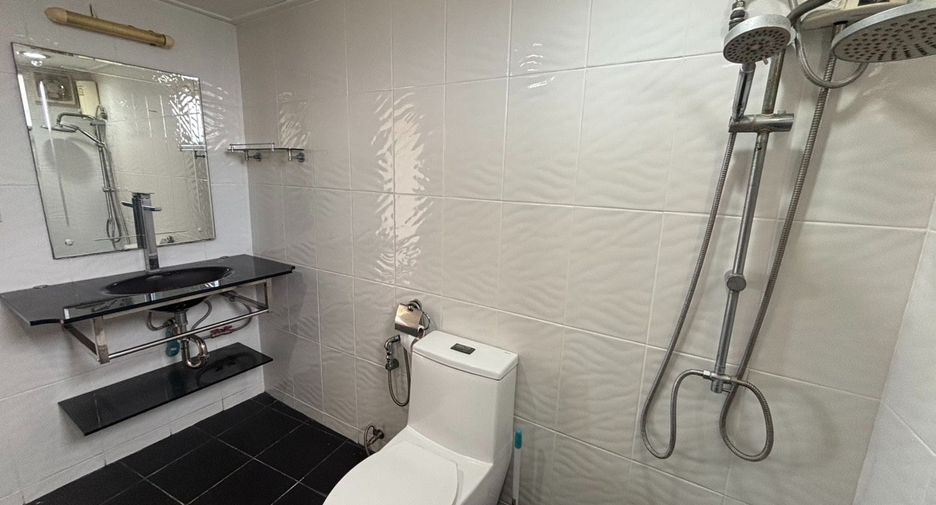 For sale 2 bedrooms condo in Mueang Rayong, Rayong