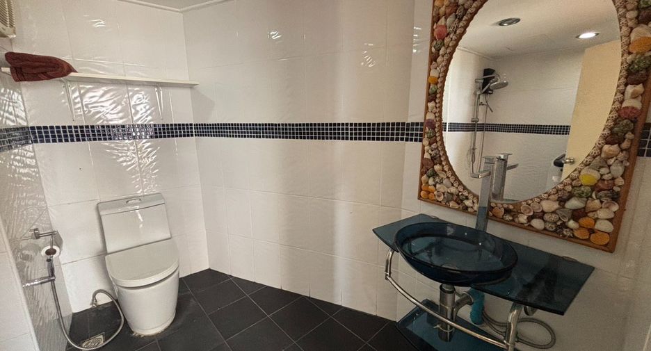 For sale 2 bedrooms condo in Mueang Rayong, Rayong
