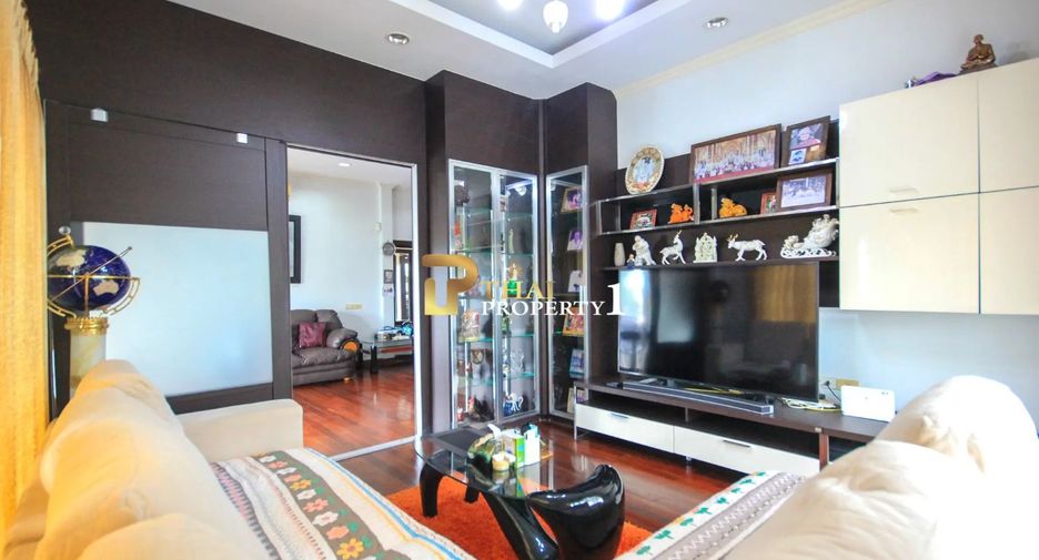 For sale 3 bedrooms townhouse in Hua Hin, Prachuap Khiri Khan
