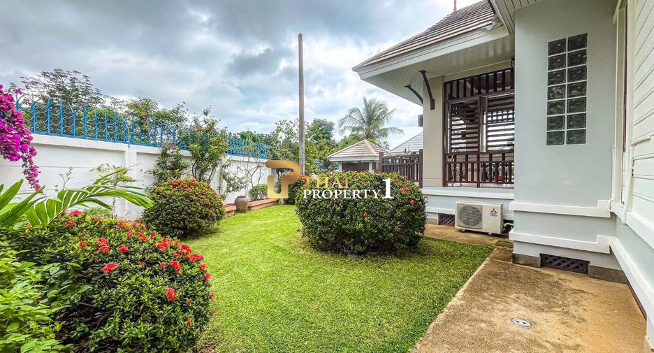 For sale 3 bedrooms townhouse in Hua Hin, Prachuap Khiri Khan