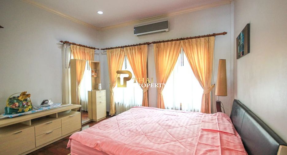 For sale 3 bedrooms townhouse in Hua Hin, Prachuap Khiri Khan