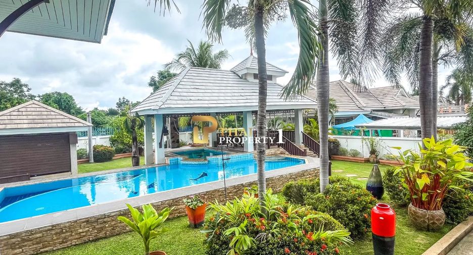 For sale 3 bedrooms townhouse in Hua Hin, Prachuap Khiri Khan