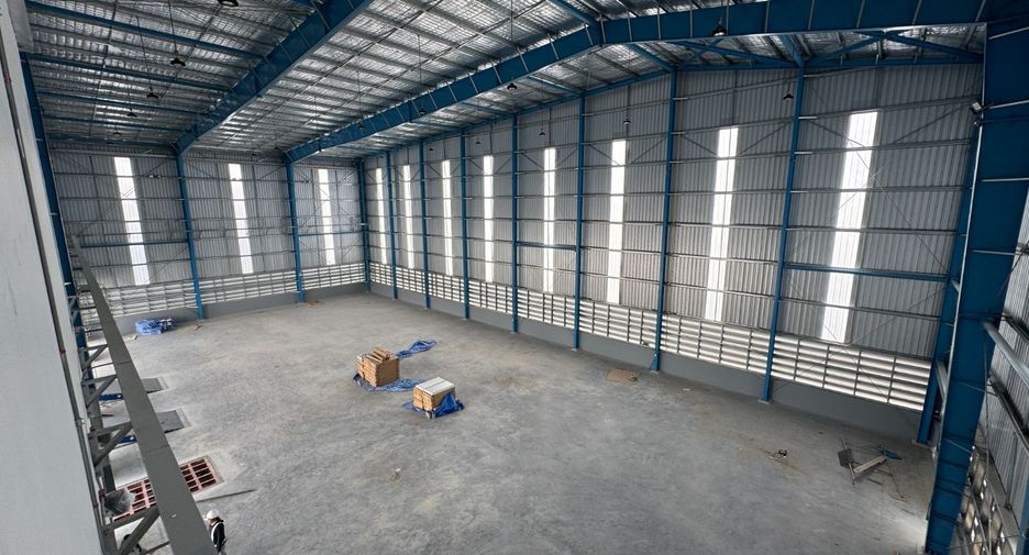 For rent warehouse in Si Racha, Chonburi