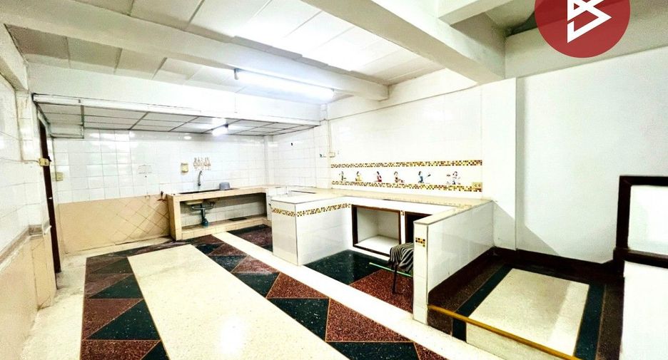 Local comercial en venta de 7 habitaciones en Chom Thong, Bangkok