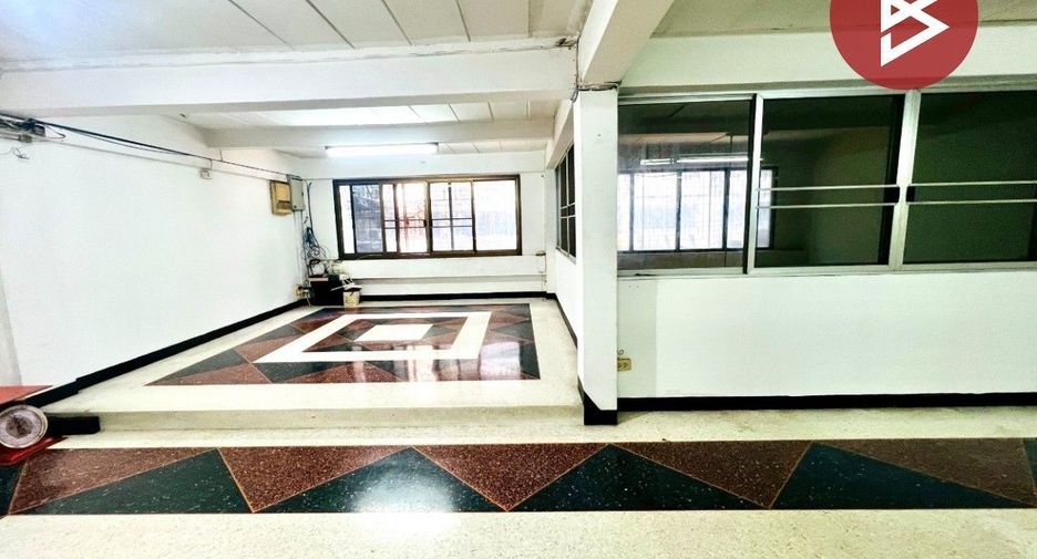Local comercial en venta de 7 habitaciones en Chom Thong, Bangkok