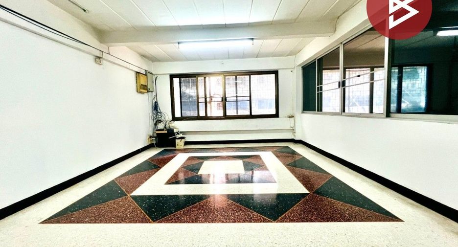 Local comercial en venta de 7 habitaciones en Chom Thong, Bangkok