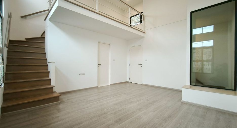 For rent and for sale 3 bedrooms townhouse in Bang Phli, Samut Prakan