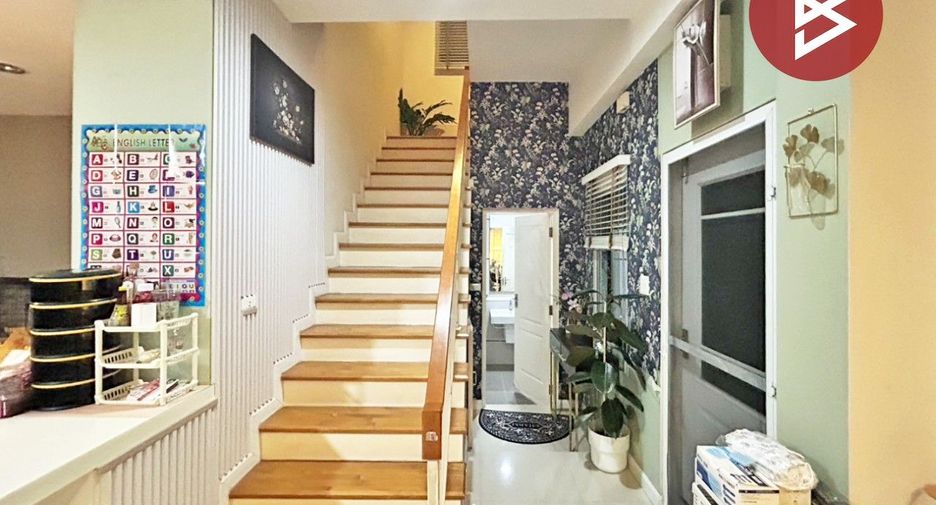 For sale 3 bedrooms house in Mueang Samut Prakan, Samut Prakan