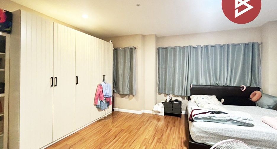 For sale 3 bedrooms house in Mueang Samut Prakan, Samut Prakan