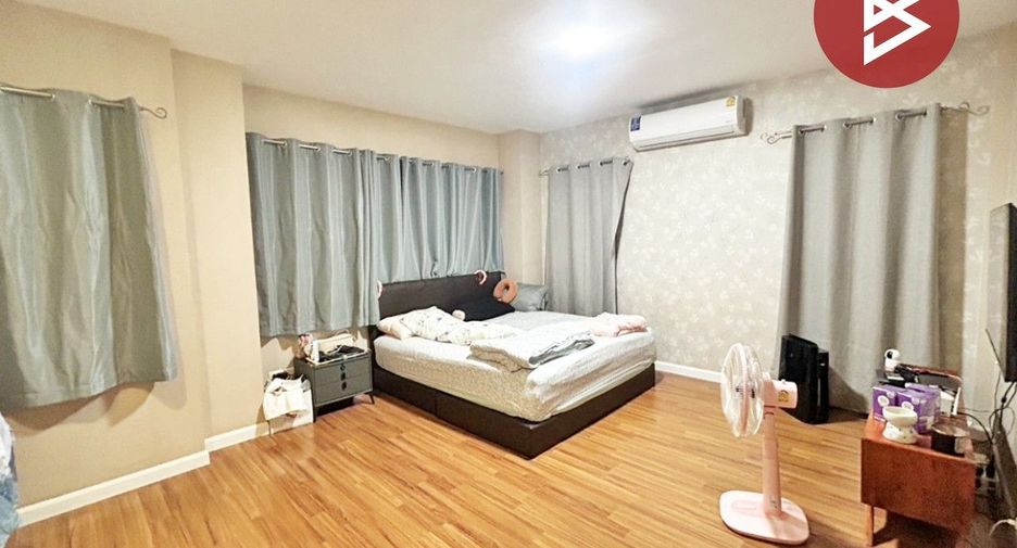 For sale 3 bedrooms house in Mueang Samut Prakan, Samut Prakan